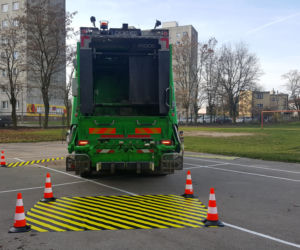 Uwaga! Jak NIE WPAŚĆ pod śmieciarkę?
