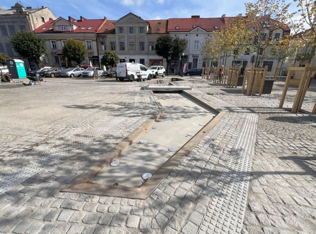 Przebudowa placu Wolności zakończona.