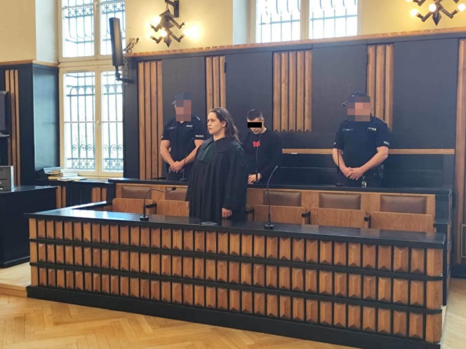 26-letnia Natalia związana i duszona kablem. W sądzie Kamil B. płakał rzewnymi łzami