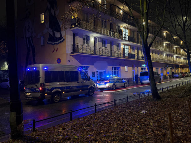 Nożownik na Mokotowie. Zaatakował w nocy
