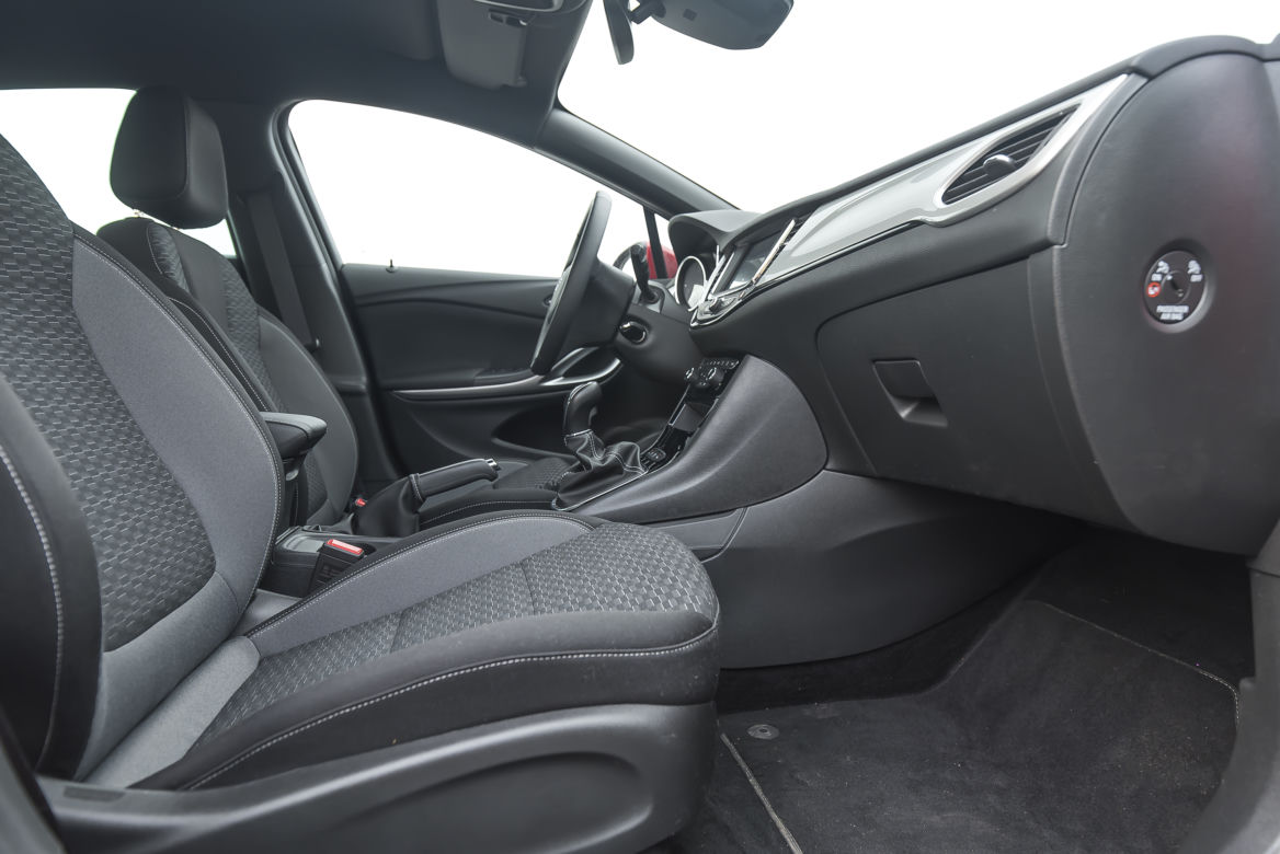 Opel Astra K 1.2 Turbo 130 KM Elegance