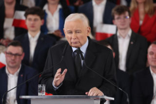 Kaczyński pilnie wezwał posłów na Nowogrodzką!