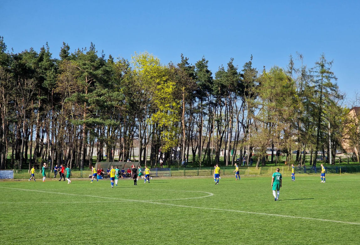 Kujawianka Izbica Kujawska - Elana Toruń 0:3, zdjęcia z meczu