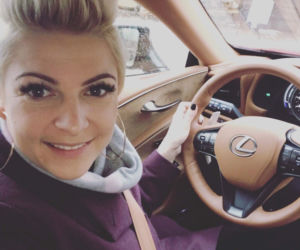 MAGDA NAROŻNA Z ZESPOŁU PIEKNI I MŁODZI