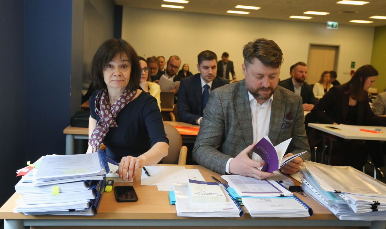 Śmieci warte miliardy! Prywatne firmy oskarżają Warszawę o monopolizację rynku
