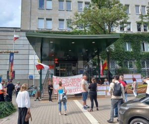 Protest mieszkańców kamienicy przy ul. Środkowej 11