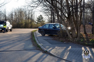Popisówka skończyła się potrąceniem pieszej. 20-latek nie opanował BMW