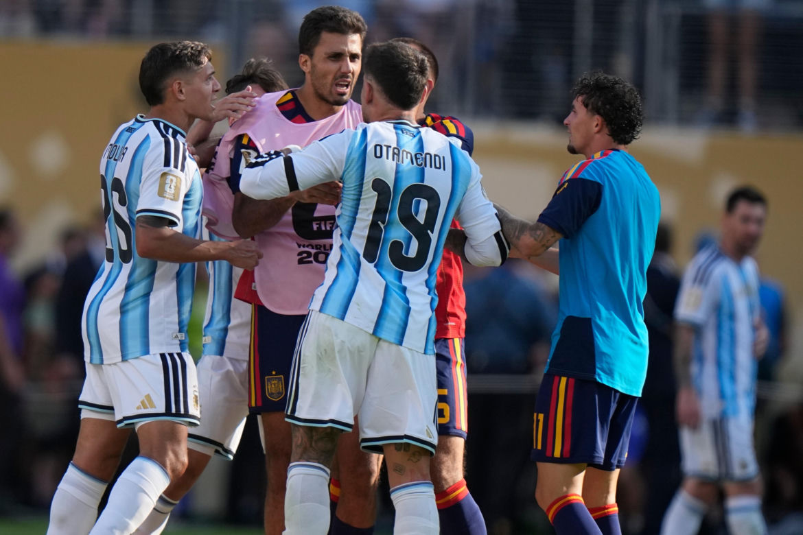 Awantura po finale MŚ Hiszpania - Argentyna