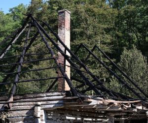 Krzyż przetrwał inferno. Zadziałała opatrzność?