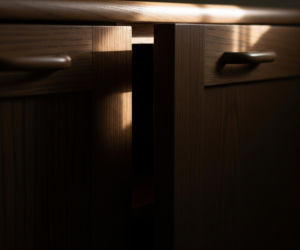 Mława: 25-latka urodziła dziecko w domu. Co skłoniło ją do tego drastycznego kroku?