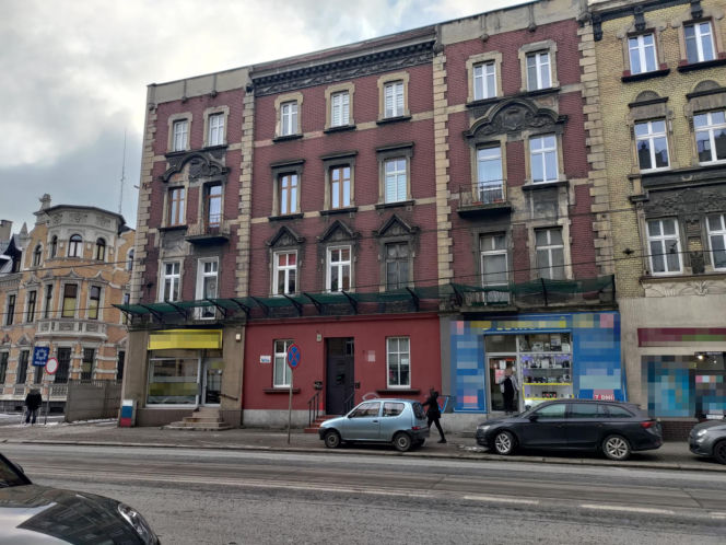 Zabił ukochaną dwoma nożami