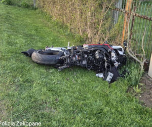 Witów. Motocyklista zderzył się z osobówką. Nie żyje 31-latek