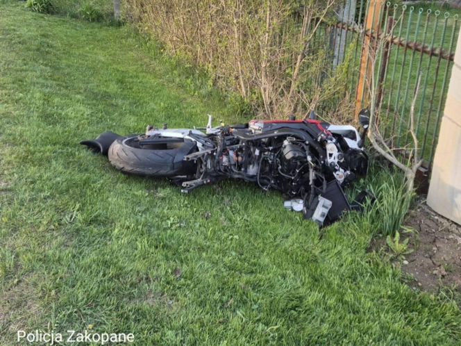 Witów. Motocyklista zderzył się z osobówką. Nie żyje 31-latek