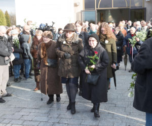 Pogrzeb Piotra Szczęsnego, który podpalił się pod Pałacem Kultury w Warszawie