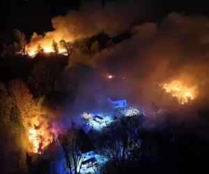 Pożar dzikiego wysypiska na Targówku