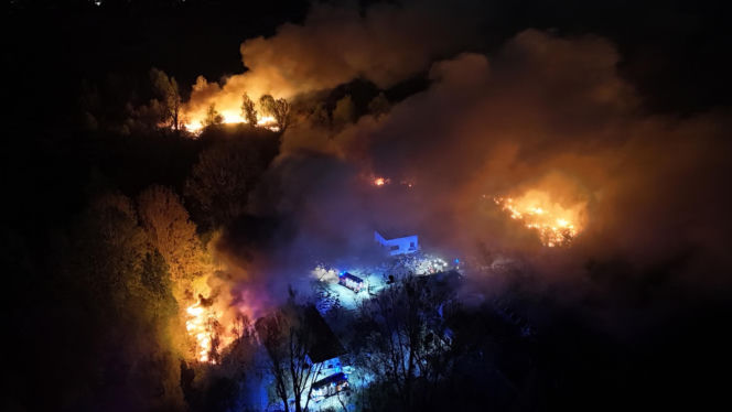 Pożar dzikiego wysypiska na Targówku