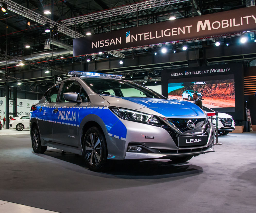 Nissan LEAF, elektryczny radiowóz