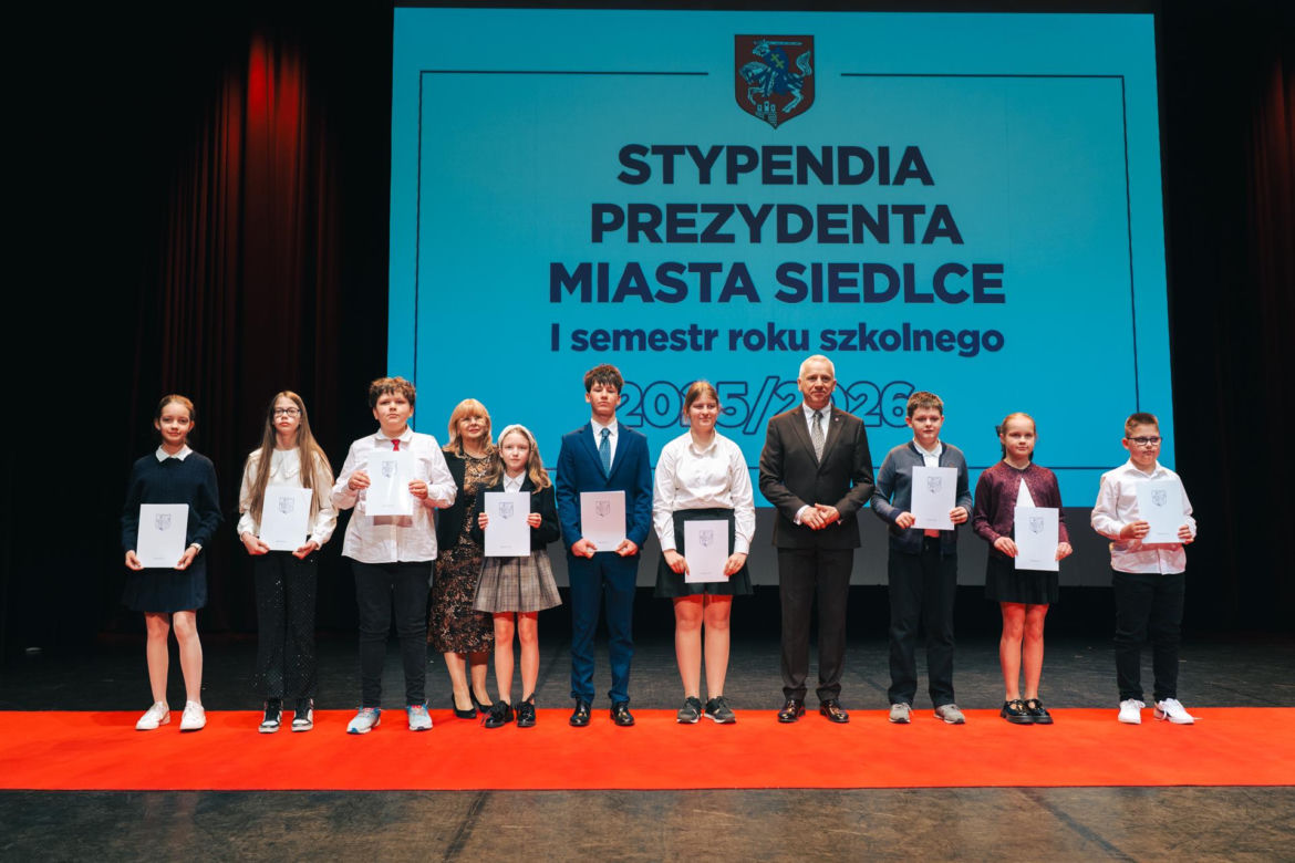 Najzdolniejsi uczniowie odebrali stypendia Prezydenta Miasta Siedlce
