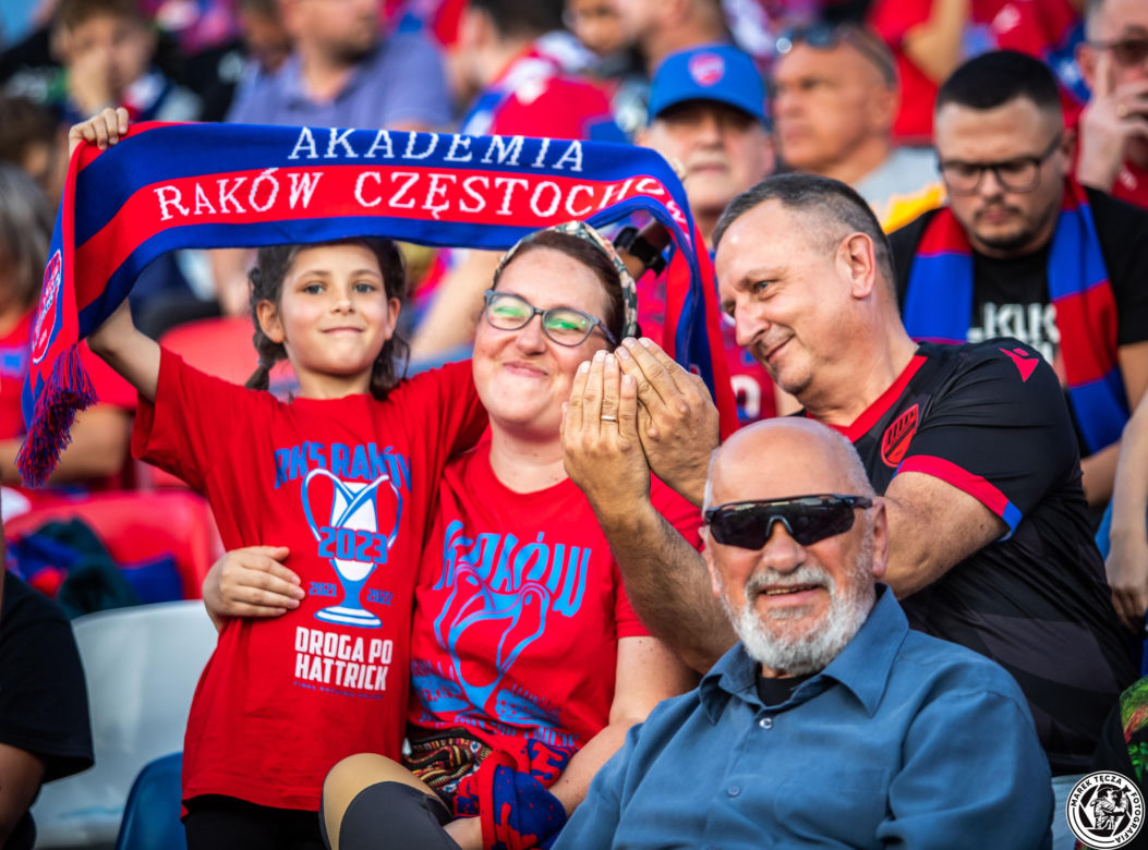  Raków Częstochowa pokonuje ŁKS w emocjonującym meczu [ZDJĘCIA]