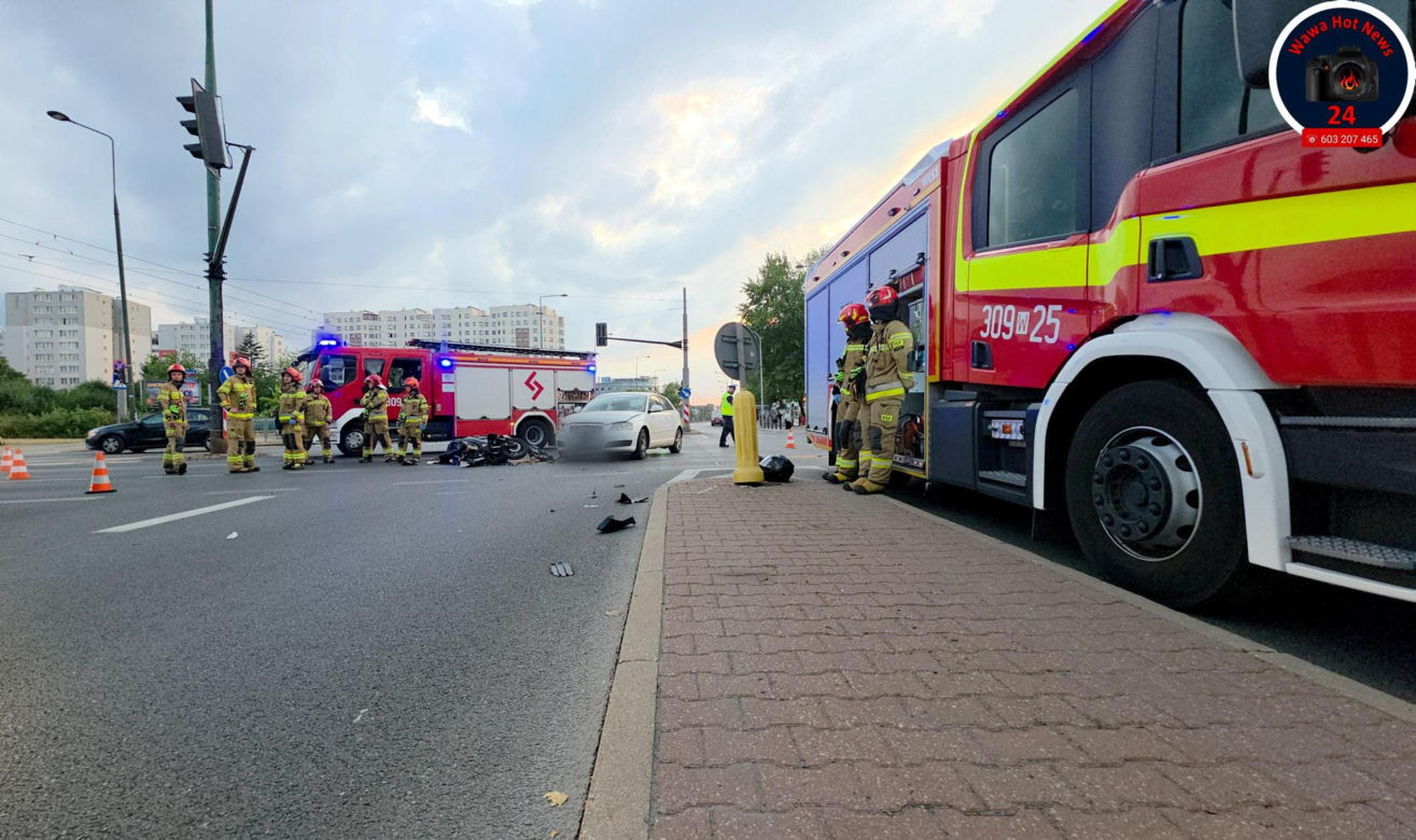 Wypadek na Mokotowie. Kierowca skutera trafił do szpitala 