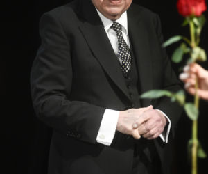 Jerzy Stuhr przed śmiercią nie chciał rozmawiać z księdzem
