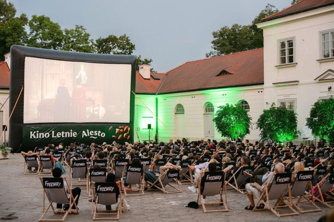 "Nigdy w życiu!" pod gołym niebem! Zapraszają Lidl Polska i Kino Letnie Alesto