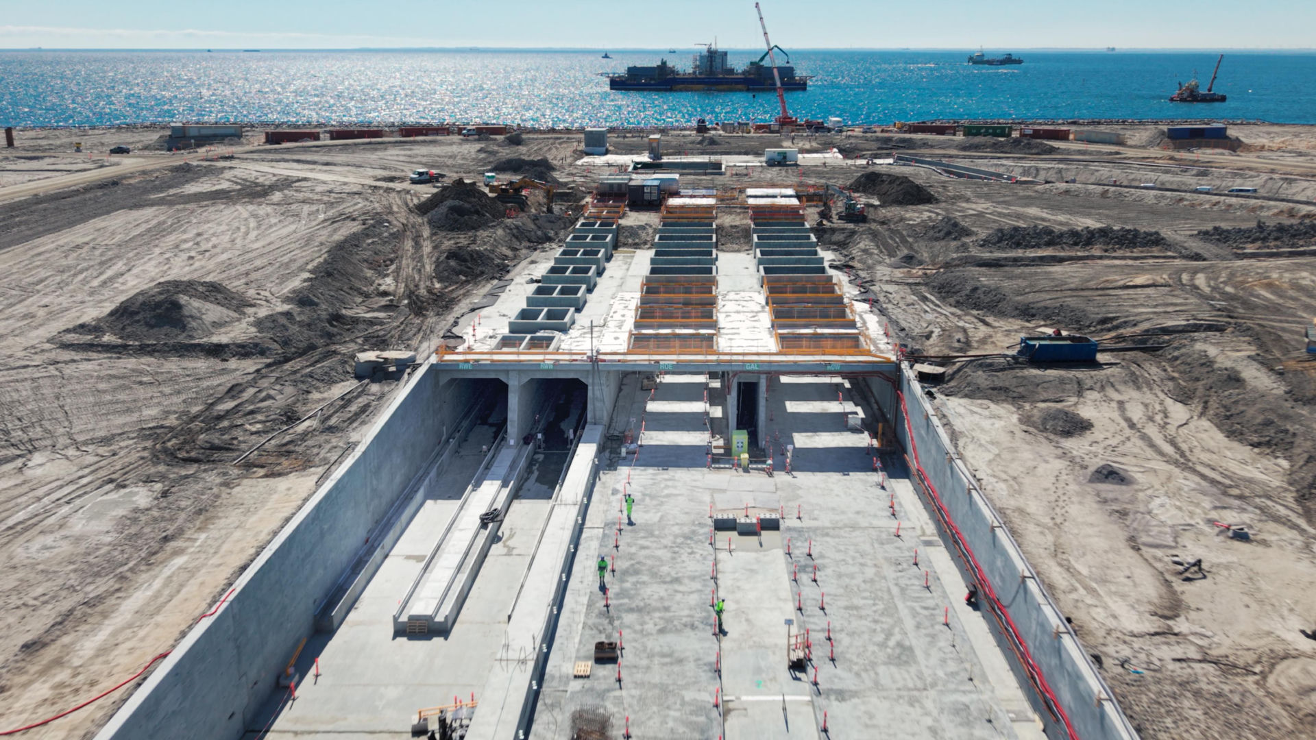 Budowa tunelu drogowo-kolejowego pod cieśniną Bełt Fehrmarn, który połączy Niemcy z Danią