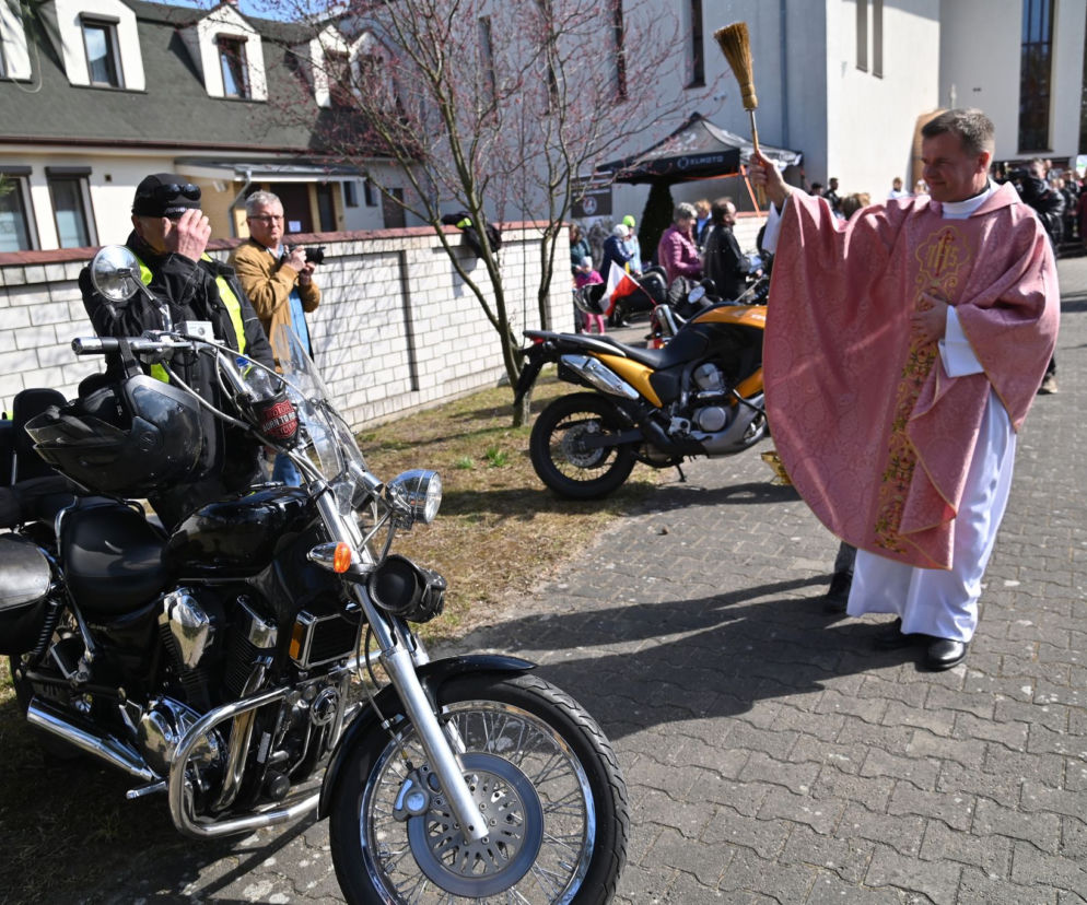 Słodko jest pomagać. Motocyklowy piknik dla Ukrainy w Szczecinie Dąbiu