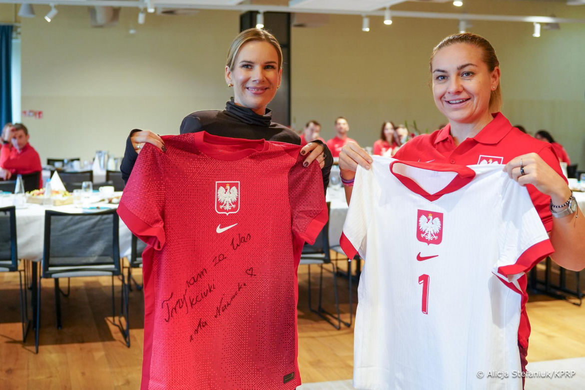 Marta Nawrocka spotkała się z reprezentacją Polski kobiet