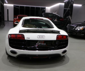 Fit Lovers kupili sobie nowy samochód z silnikiem V10. To sportowe coupe kosztuje krocie!