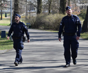 Nowa broń katowickiej policji w walce z nielegalnymi spacerowiczami [ZDJĘCIA]