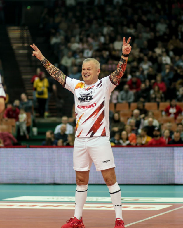 Legendarny Kosmiczny Mecz z Aniołami w Spodku: Gwiazdy zagrały dla Domu Aniołów Stróżów 