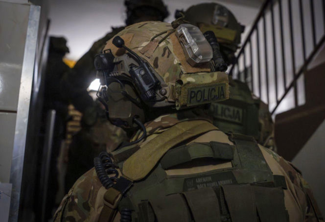 W sprawie zatrzymano trzy osoby: byłego partnera ofiary, jego matkę oraz znajomego