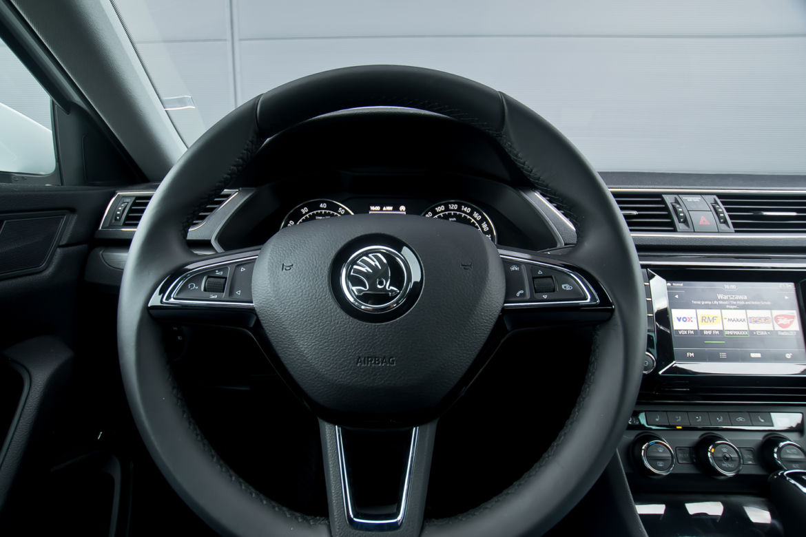 Skoda Superb 2.0 TSI 220 KM DSG Style
