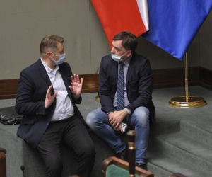 Reasumpcja głosowania w Sejmie Wojna o TVN trwa