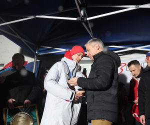 Kacper Tomasiak powitany po IO w rodzinnych stronach