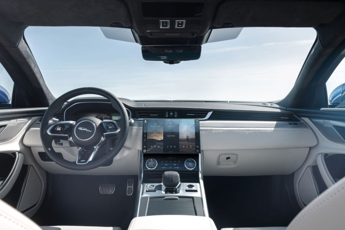 Nowy Jaguar XF (2021)