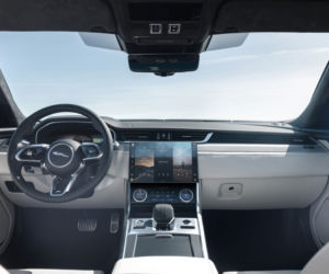 Nowy Jaguar XF (2021)