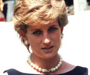 Ta fryzura będzie hitem sezonu. Inspiracją cięcie, które nosiła słynna ikona stylu