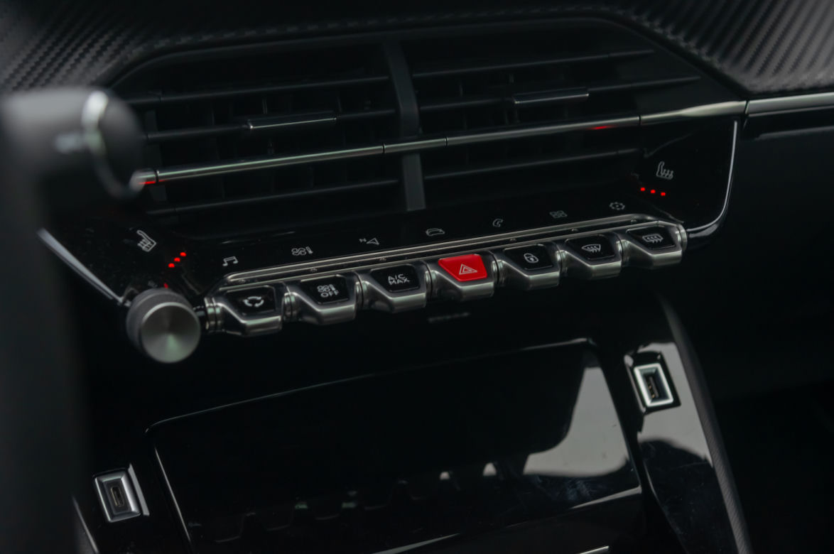 Peugeot 208 GT Line PureTech 130 S&S EAT8