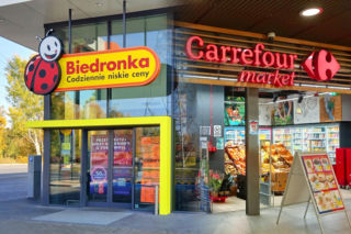 Biedronka chce kupić Carrefoura. Będzie zgoda?