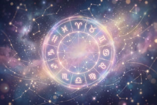 Horoskop na dziś, 15 lipca - kosmiczna energia zaprasza do głębokiej refleksji, gwiazdy pomogą uwolnić Twoje prawdziwe ja