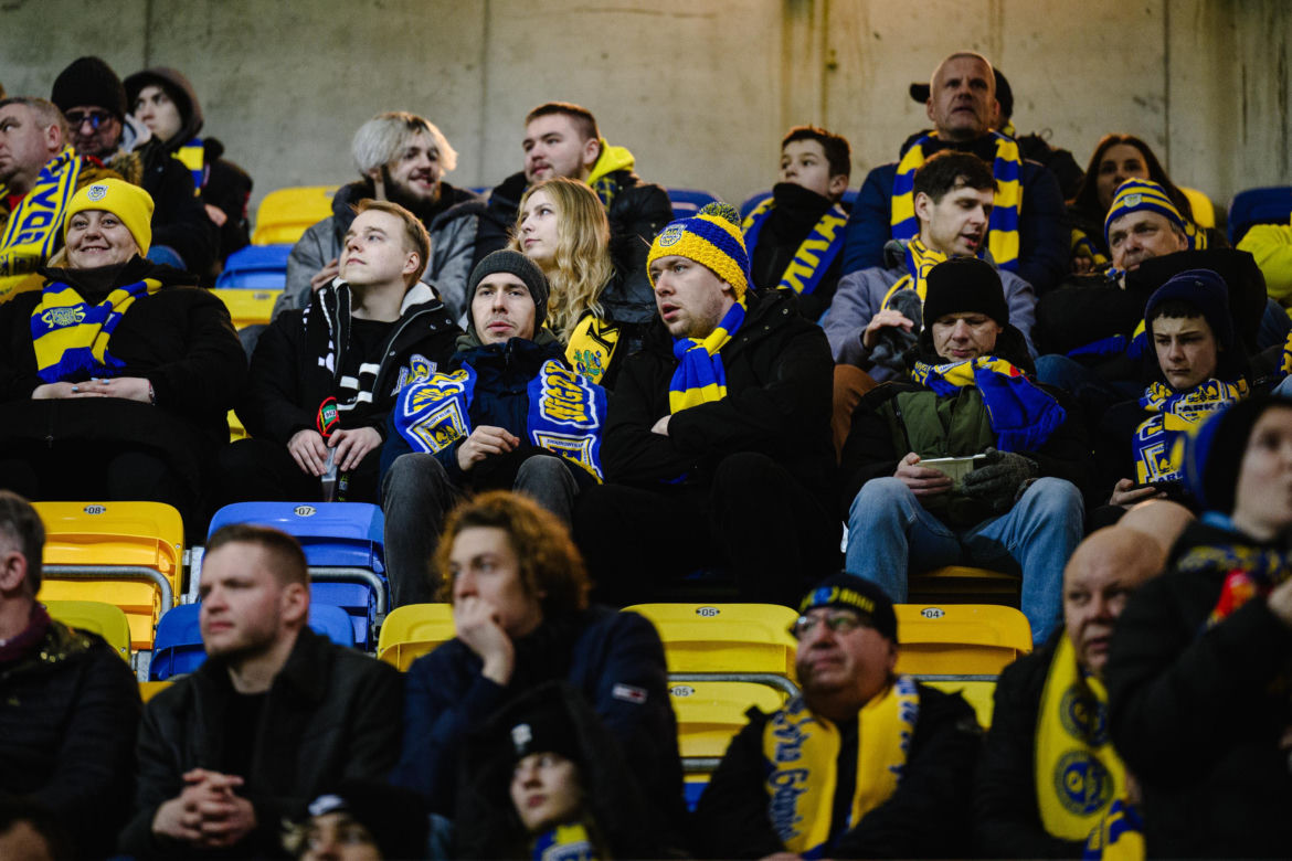 Arka Gdynia - Lechia Gdańsk: Zdjęcia kibiców z derbów Trójmiasta w ramach 23. kolejki PKO BP Ekstraklasy