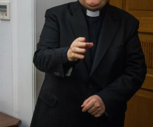 Za 3 miliony od Ziobry O. Rydzyk nauczy sedziów jak pudrować nosek