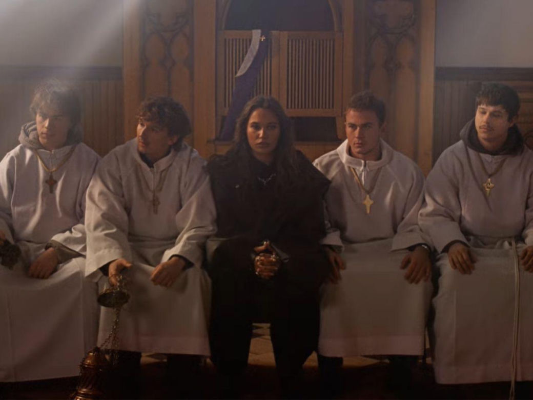 Alicja Szemplińska - "Pray"