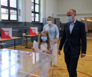 Wybory 2020 Borys Budka juz zagłosował z rodziną