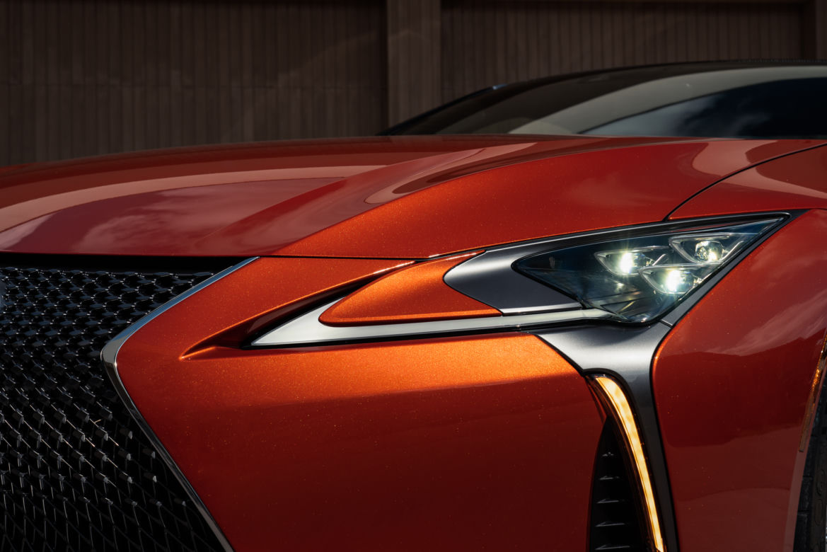 Lexus LC w kolorze Blazing Carnelian