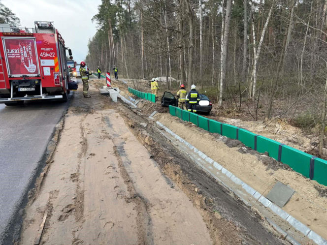 Tragedia na drodze pod Starachowicami. 33-letni kierowca Audi zginął po dramatycznym wypadku