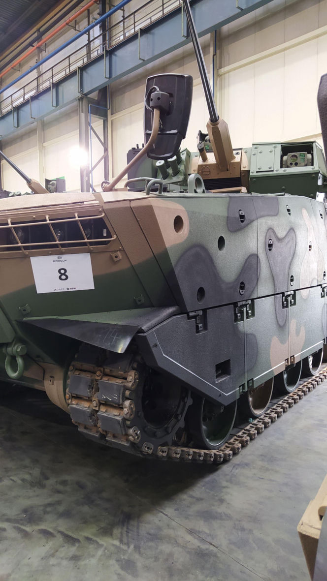 Pierwsze Borsuki wreszcie w wojsku. Szef MON: "111 Borsuków to nie jest nasze ostatnie słowo"