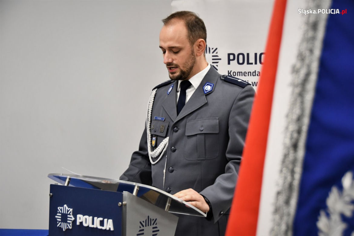 Śliczne policjantki zasiliły szeregi śląskiej policji. Ślubowanie mają za sobą [ZDJĘCIA]